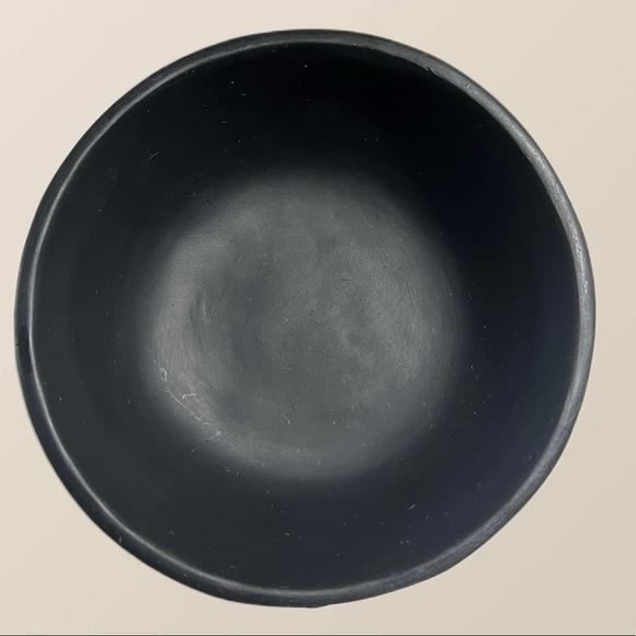 Skeletons hand candy bowl - Picture 5 of 5